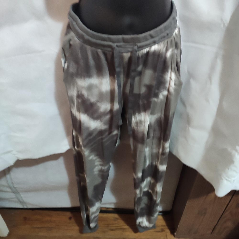 new stylish sweatpants